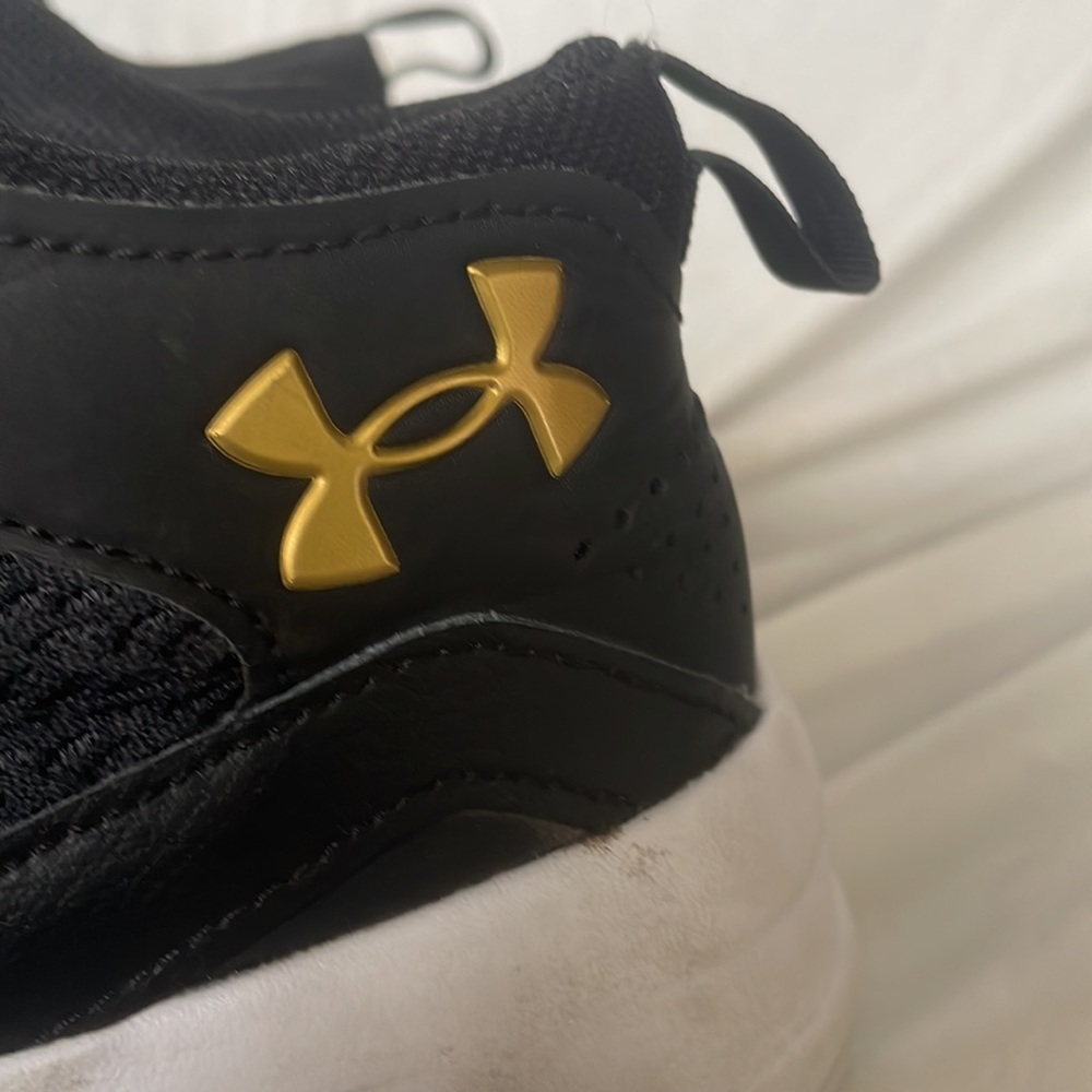 Black basketball shoes - Picture 9 of 9